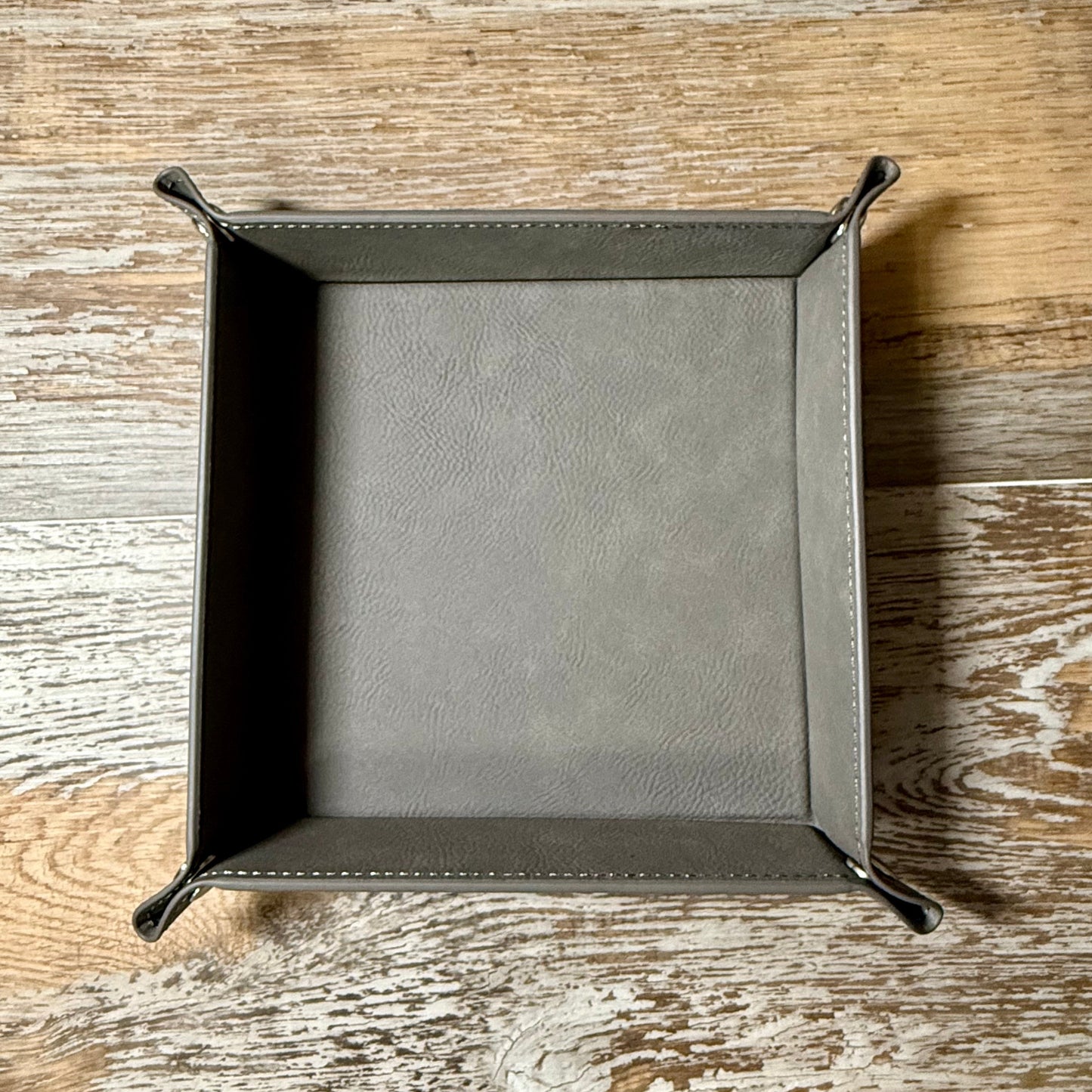 Snap-up leatherette tray engraving  and uv printing blank