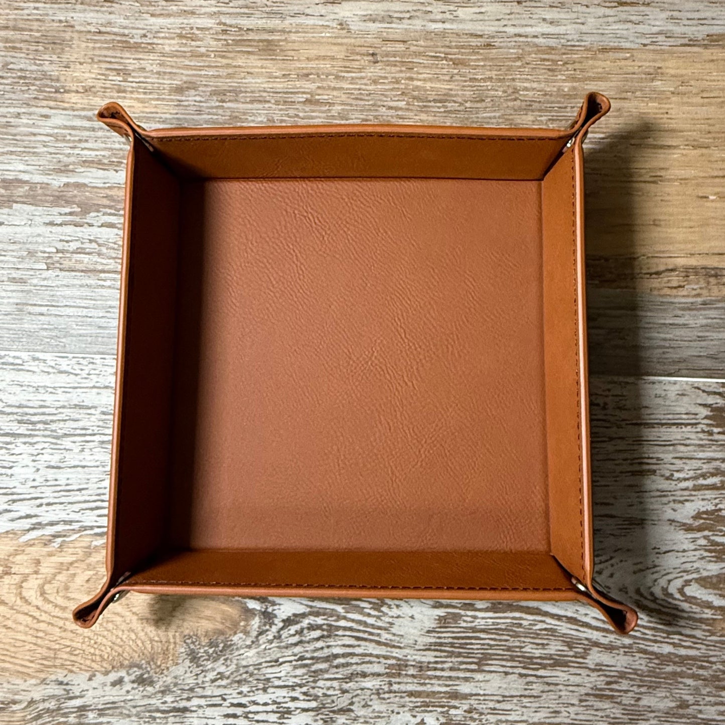 Snap-up leatherette tray engraving  and uv printing blank