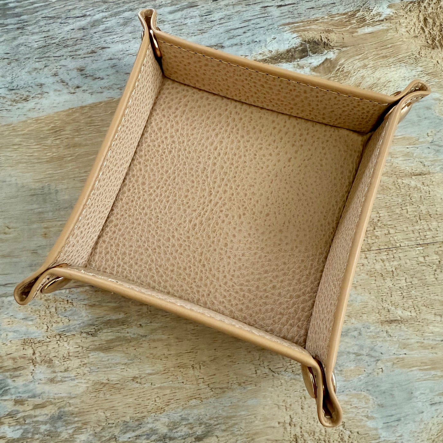 Snap-up petite leatherette tray engraving and uv printing blank